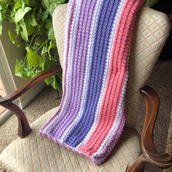 HANDMADE Crochet Crib baby blanket - Picture 6 of 11